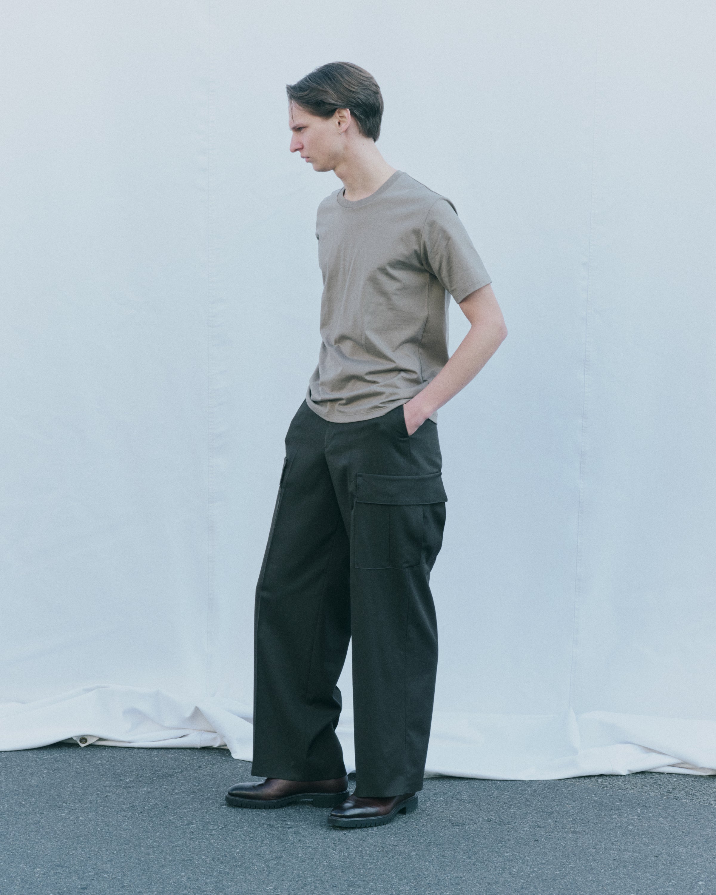 Organic Wool 2/80 Gabardine / Flat Front Wide Cargo Trousers, Dark Olive