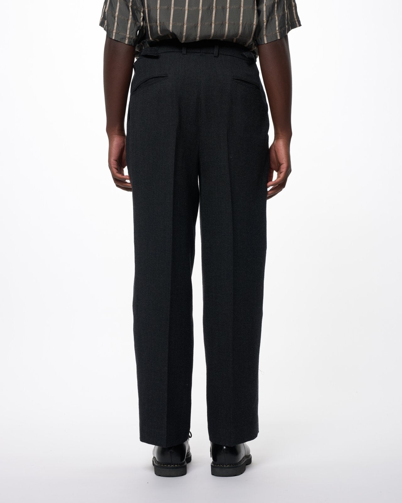 Tumbled Wool Serge / Single Pleat Wide Trousers, Gray Bird’S-Eye
