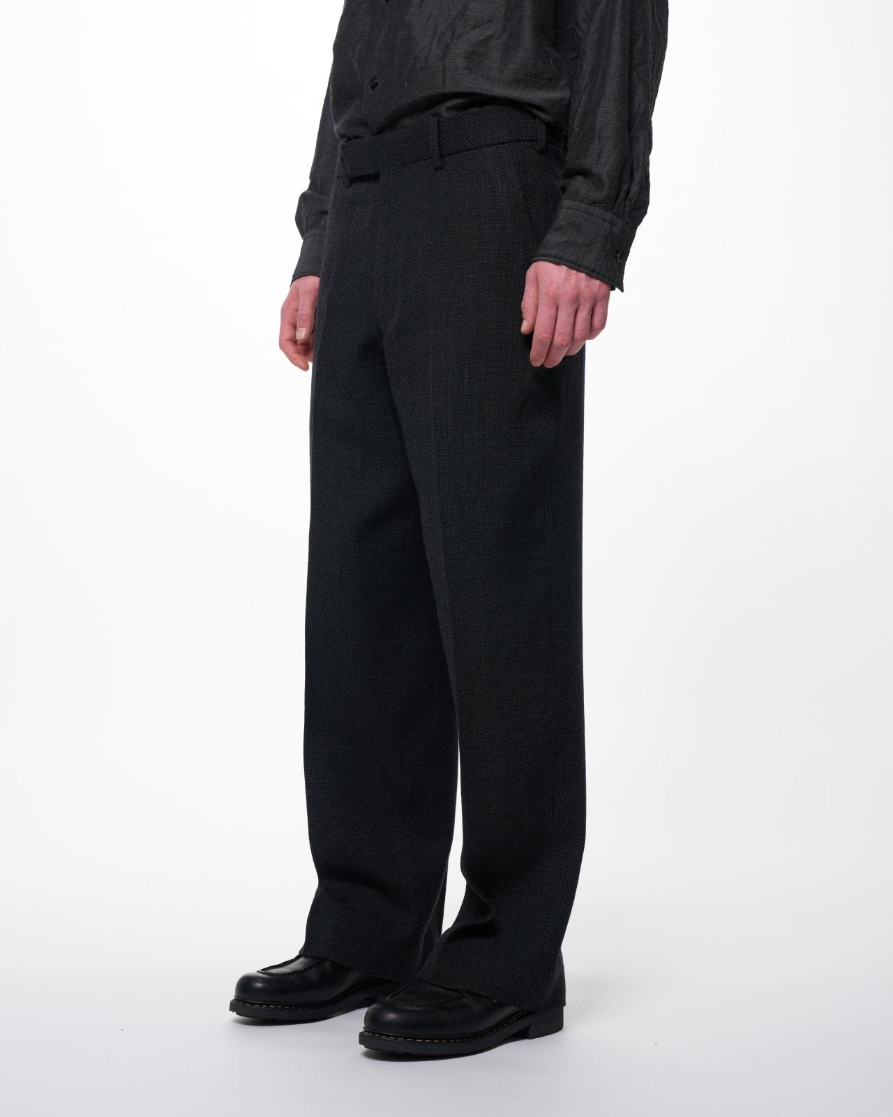 Tumbled Wool Serge / Regular Fit Straight Trousers, Gray Bird’s-Eye