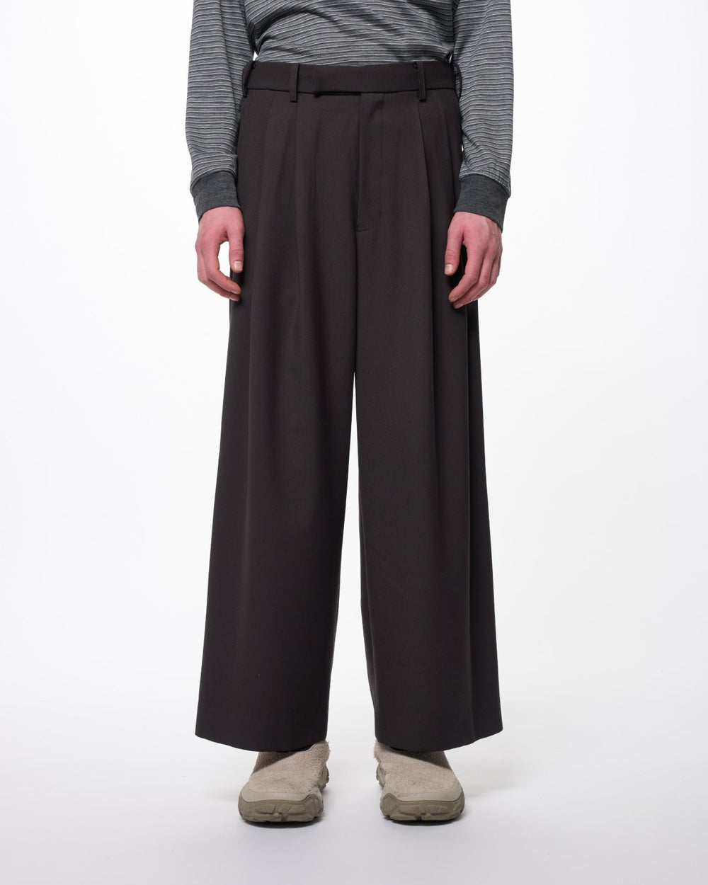 Recycled Polyester Wool Gabardine / Double Pleated Baggy Trousers, Charcoal Gray